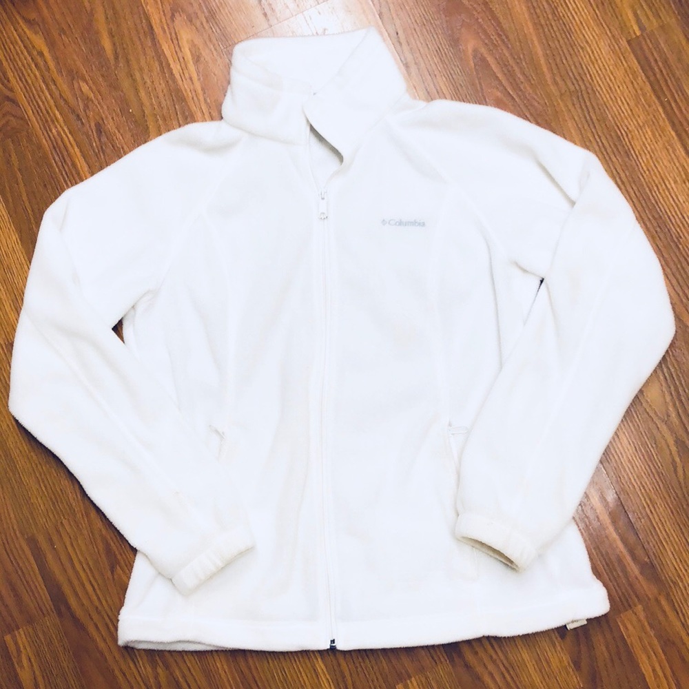 Large White Columbia Jacket